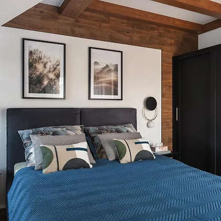 Daire Berry Waksmund