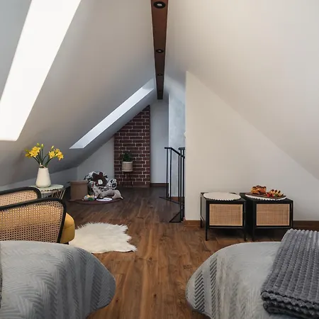 Daire Berry Waksmund